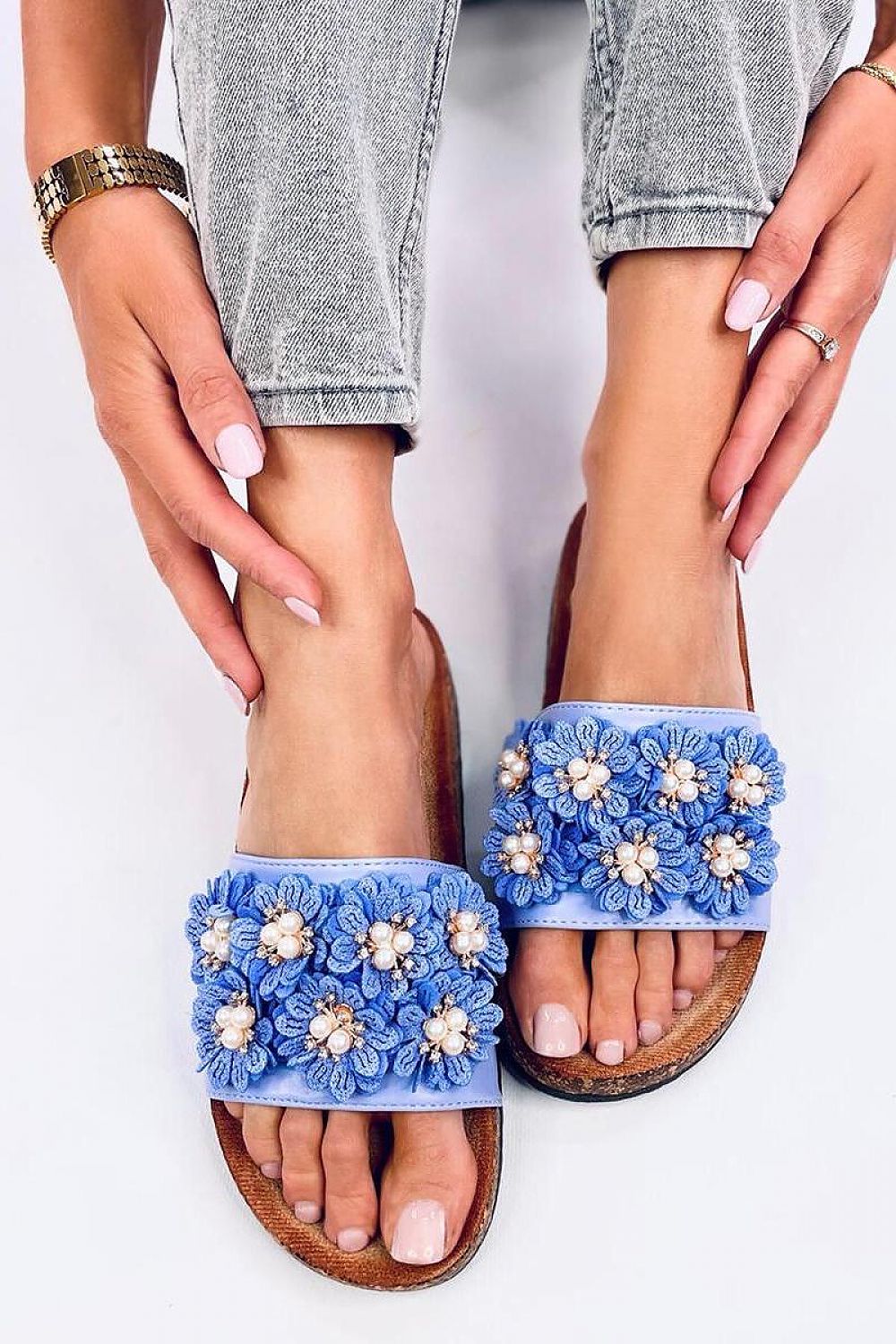 Flip-flops model 197258